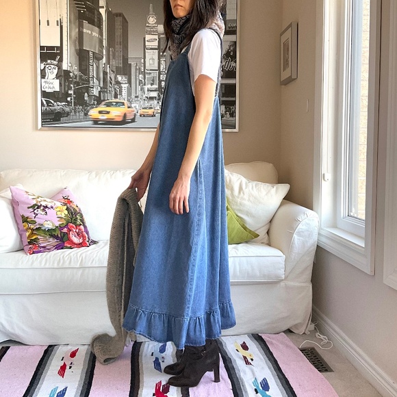 Medium wash denim sleeveless A-line ruffle hem dress - Picture 4 of 13